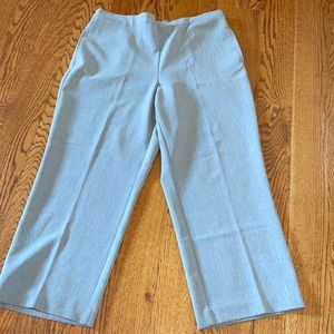 Alfred Dunner gray pants 18P